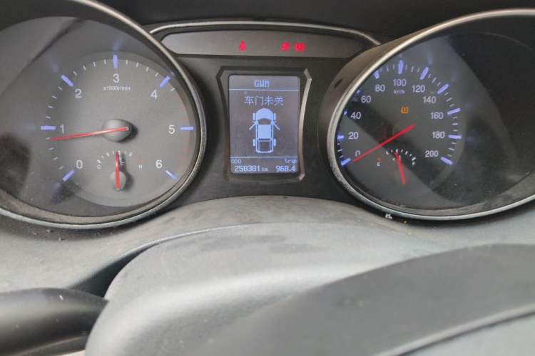 Used Great Wall Wingle 6 2014 2.0T Two-Wheel Drive Navigation Version 4D20B Odometer Close Up