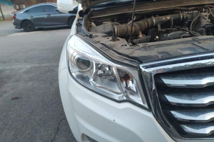 Used Great Wall Wingle 6 2014 2.4L 4x4 Navigation Edition 4G69 Right Front Headlight