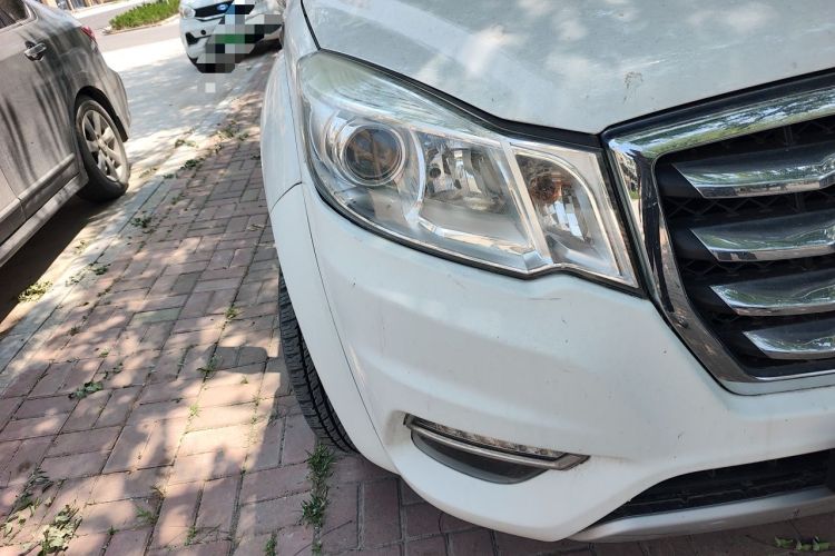 Used Great Wall Wingle 6 2014 2.0T Two-Wheel Drive Elite Version 4D20B Right Front Headlight