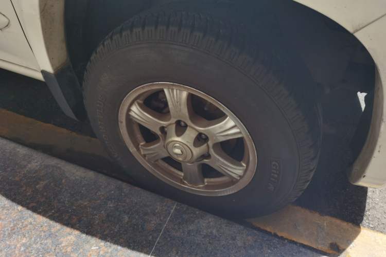 Used Great Wall Wingle 6 2014 2.4L Two-Wheel Drive Elite Version 4G69 Right Front Wheel Hub