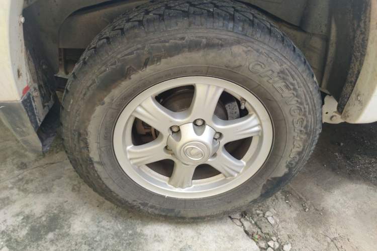 Used Great Wall Wingle 6 2014 2.0T Two-Wheel Drive Elite Version 4D20B Right Front Wheel Hub