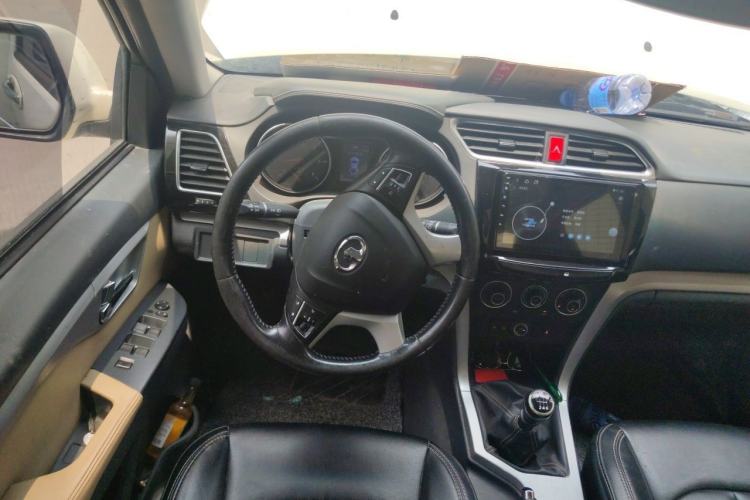 Used Great Wall Wingle 6 2014 2.0T Two-Wheel Drive Elite Version 4D20B Steering Wheel