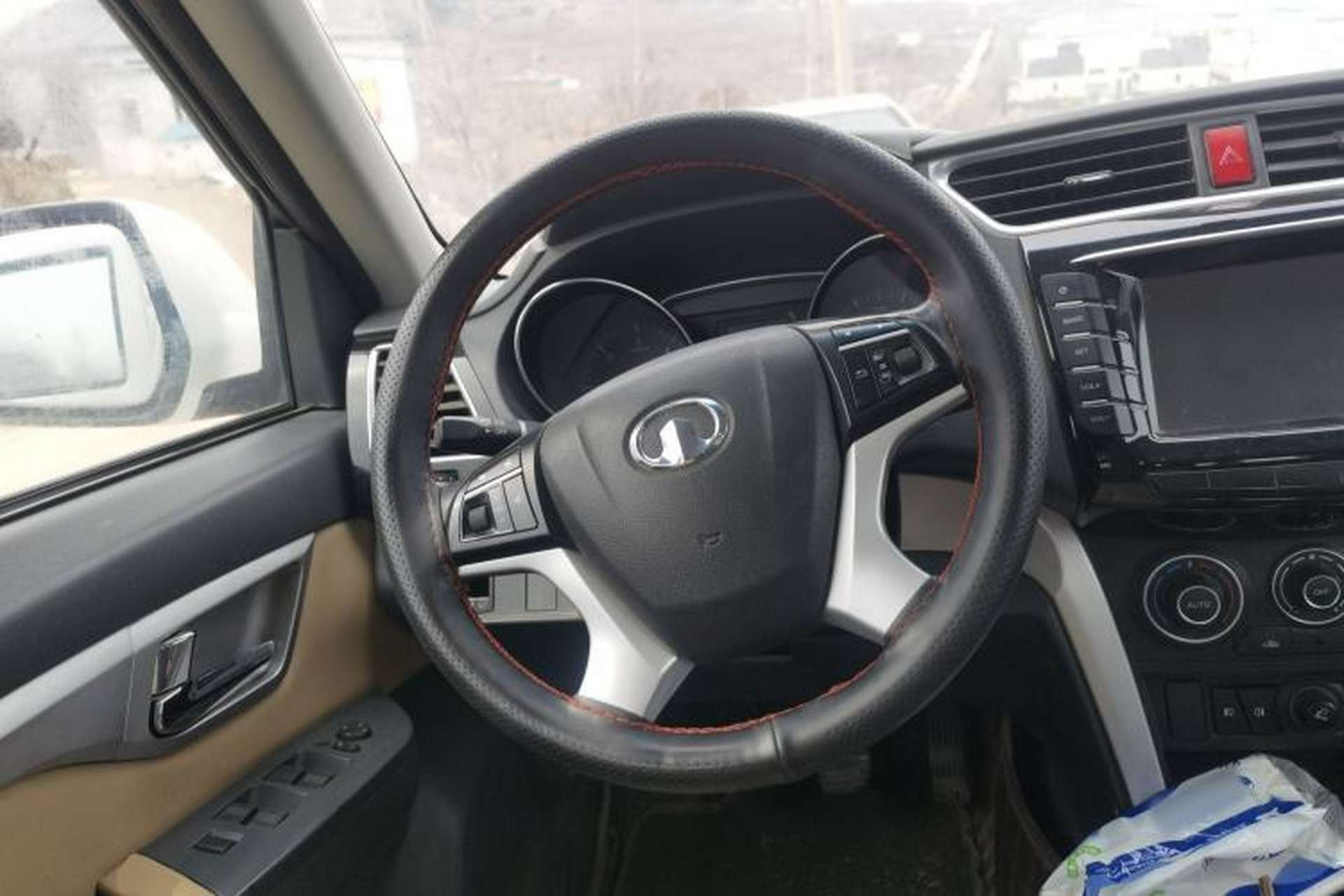 Used Great Wall Wingle 6 2014 2.0T Two-Wheel Drive Elite Version 4D20B Steering Wheel