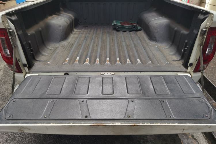 Used Great Wall Wingle 6 2014 2.4L Two-Wheel Drive Elite Version 4G69 Trunk
