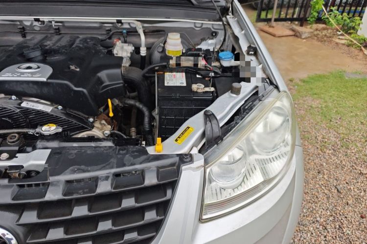 Used Great Wall Wingle 6  Engine Bay Left