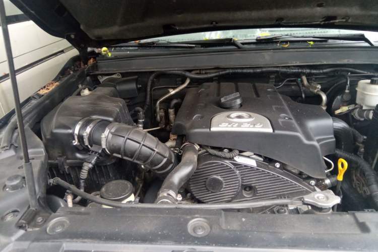 Used Great Wall Wingle 6 2017 2.0T Diesel Two-Wheel Drive Elite Version 4D20B Engine Bay Right