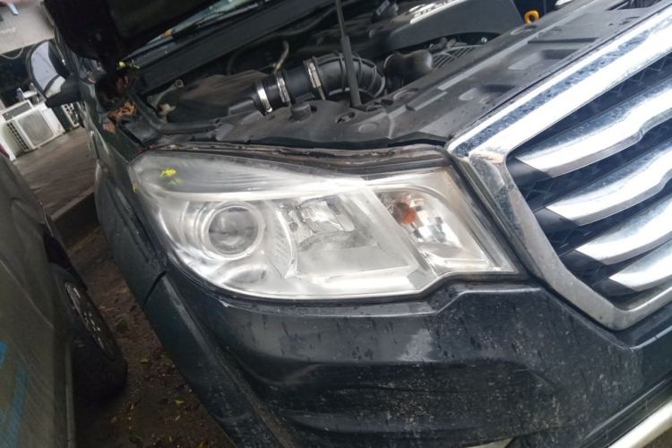 Used Great Wall Wingle 6 2017 2.0T Diesel Two-Wheel Drive Elite Version 4D20B Right Front Headlight