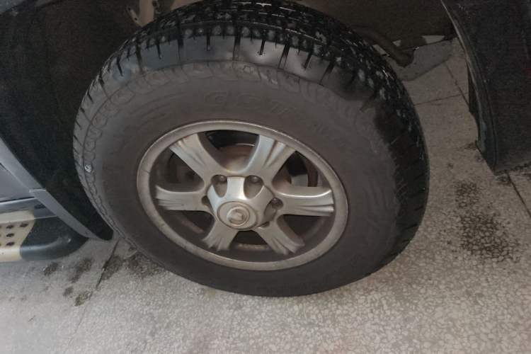 Used Great Wall Wingle 6 2017 2.4L Gasoline Two-Wheel Drive Elite Version 4G69 Right Front Wheel Hub
