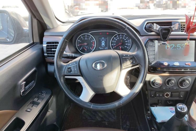 Used Great Wall Wingle 6 2017 2.4L Gasoline 4x4 Navigation Model 4G69 Steering Wheel