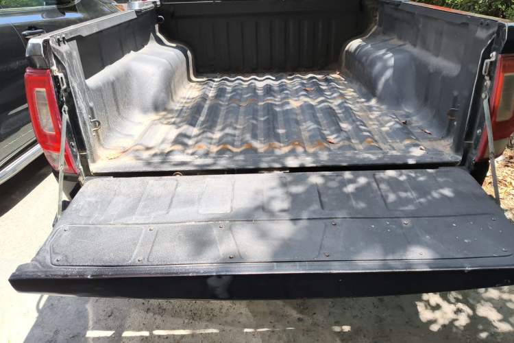 Used Great Wall Wingle 6 2017 2.0T Diesel Two-Wheel Drive Elite Version 4D20B Trunk