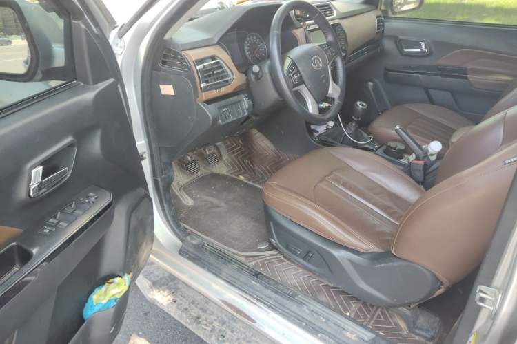 Used Great Wall Wingle 6 2017 2.0T Diesel 4x4 Navigation Version 4D20D Driver Seat