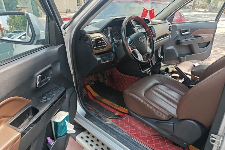 Used Great Wall Wingle 6 2017 2.4L Gasoline Two-Wheel Drive Elite Version 4G69 Driver Seat