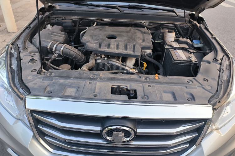 Used Great Wall Wingle 6 2017 2.0T Diesel 4x4 Elite Version 4D20D Engine Bay