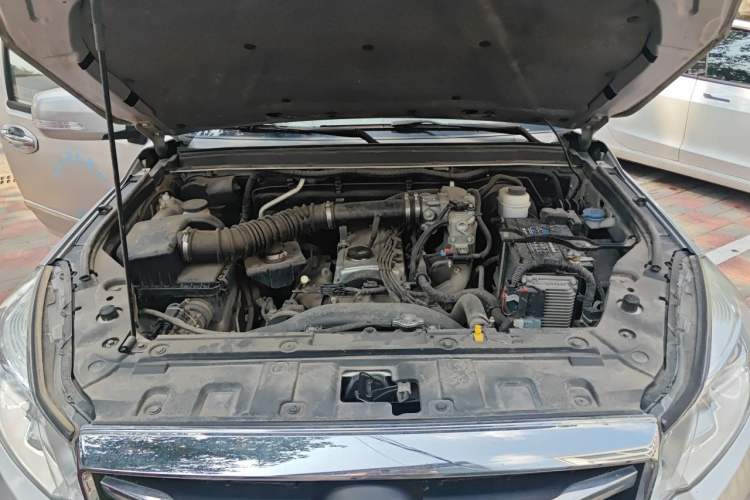 Used Great Wall Wingle 6 2017 2.4L Gasoline Two-Wheel Drive Elite Version 4G69 Engine Bay