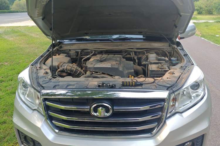 Used Great Wall Wingle 6 2017 2.0T Diesel Two-Wheel Drive Elite Version 4D20B Engine Bay