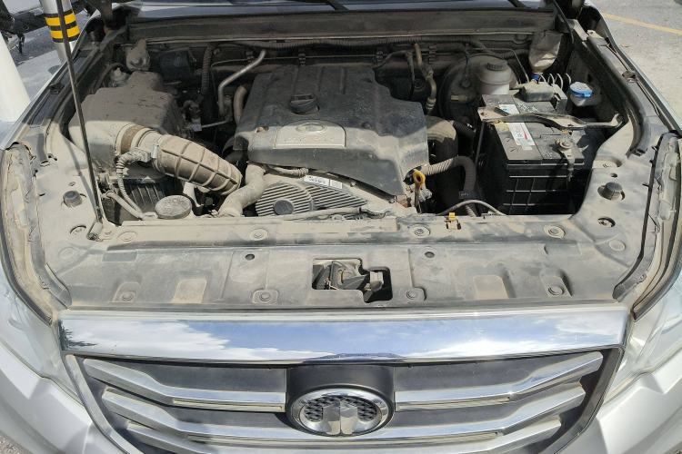Used Great Wall Wingle 6 2017 2.0T Diesel Two-Wheel Drive Elite Version 4D20B Engine Bay