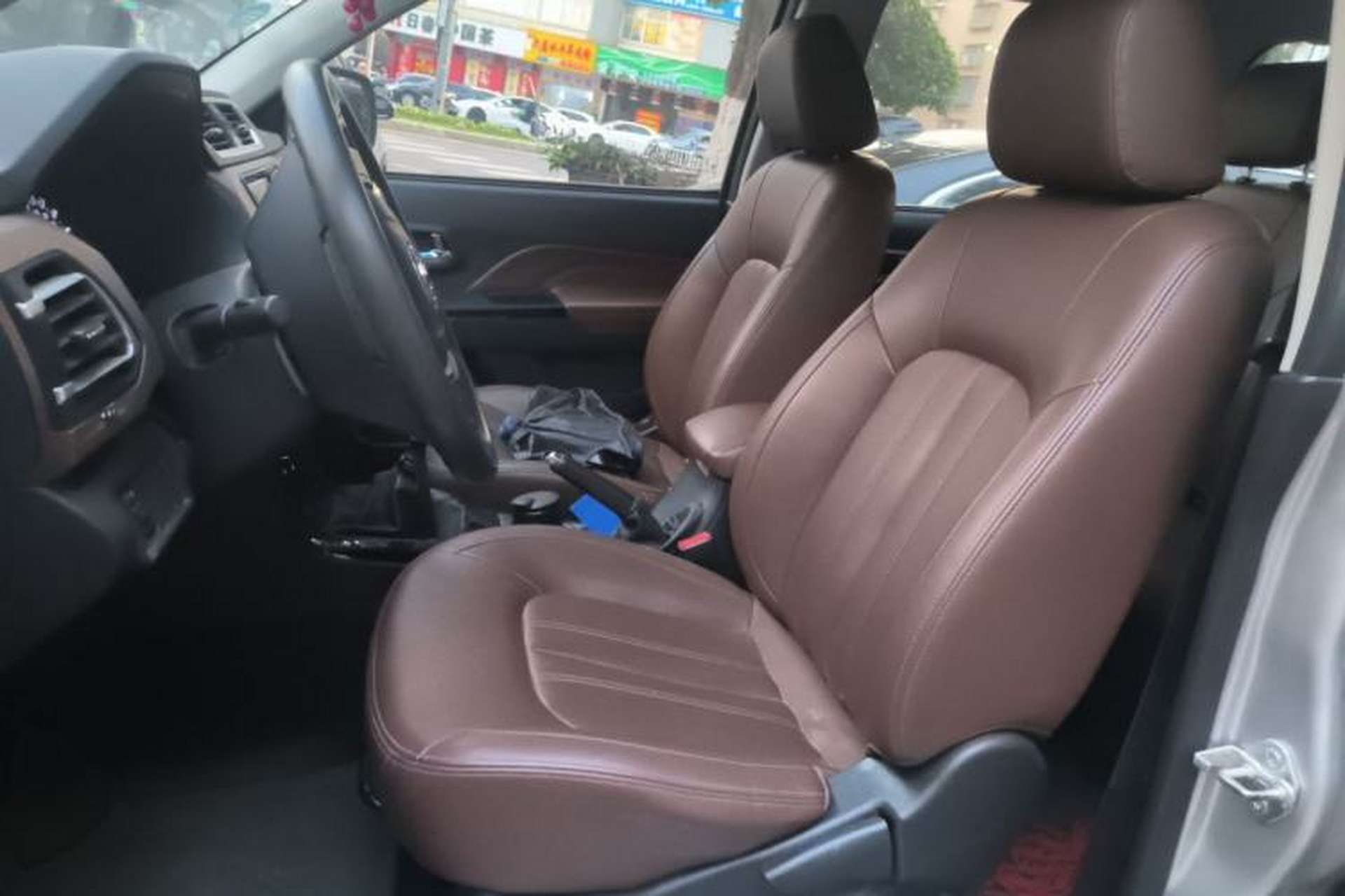 Used Great Wall Wingle 6 2017 2.0T Diesel Two-Wheel Drive Elite Version 4D20D Left Front Seat