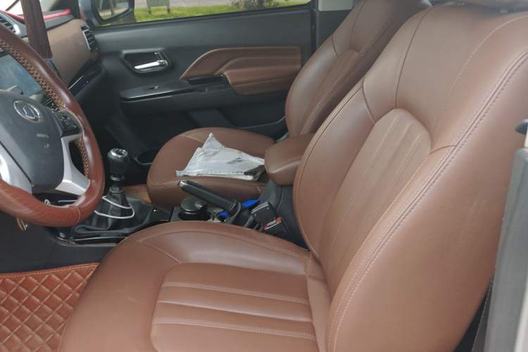 Used Great Wall Wingle 6 2017 2.0T Diesel Two-Wheel Drive Elite Version 4D20B Left Front Seat