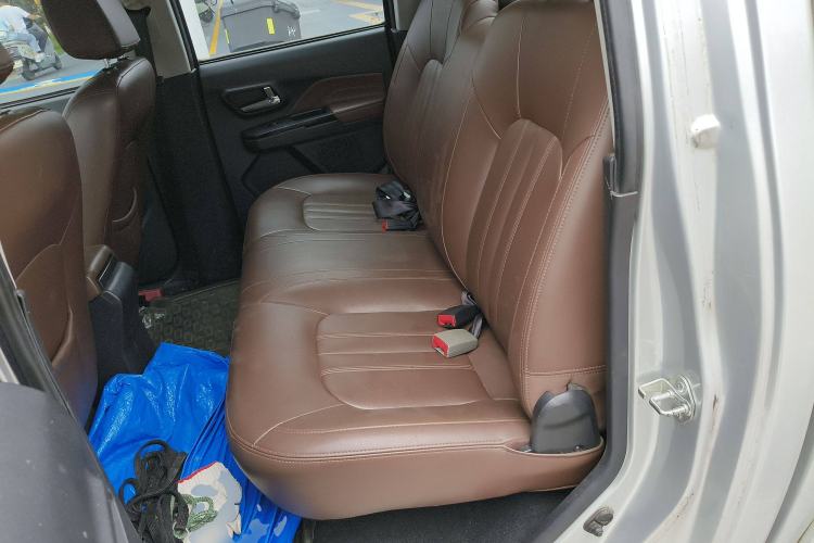 Used Great Wall Wingle 6 2017 2.0T Diesel Two-Wheel Drive Elite Version 4D20B Left Rear Seat