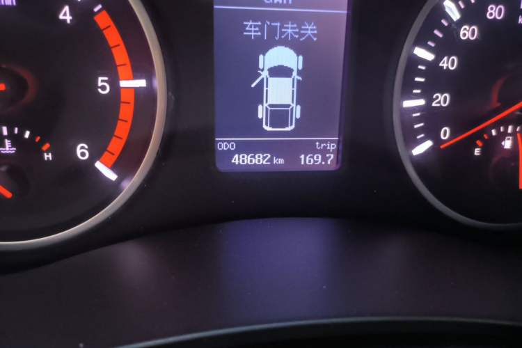 Used Great Wall Wingle 6 2017 2.0T Diesel Two-Wheel Drive Elite Version 4D20D Odometer Close Up