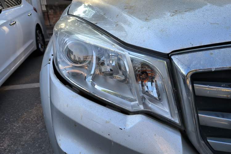 Used Great Wall Wingle 6 2017 2.0T Diesel 4x4 Elite Version 4D20D Right Front Headlight