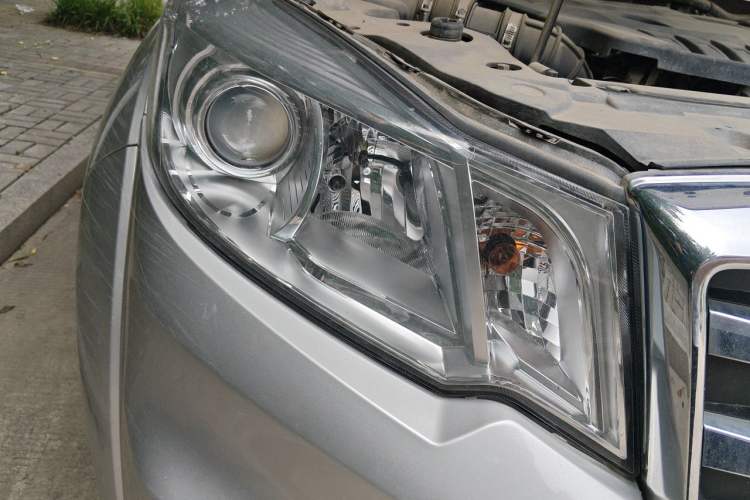 Used Great Wall Wingle 6 2017 2.0T Diesel 4x4 Navigation Version 4D20D Right Front Headlight