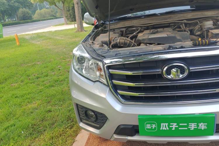 Used Great Wall Wingle 6 2017 2.0T Diesel Two-Wheel Drive Elite Version 4D20B Right Front Headlight
