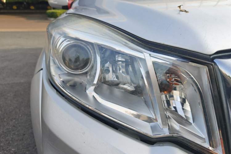 Used Great Wall Wingle 6 2017 2.0T Diesel Two-Wheel Drive Elite Version 4D20D Right Front Headlight