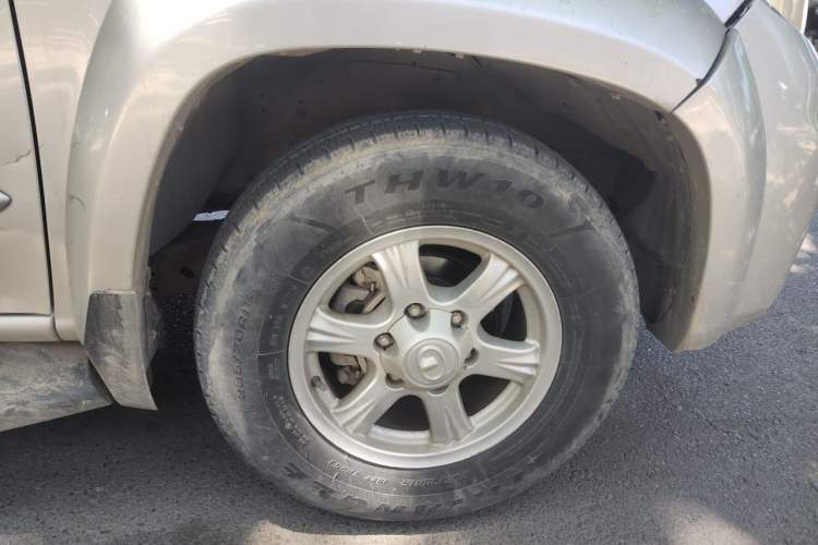 Used Great Wall Wingle 6 2017 2.0T Diesel 4x4 Navigation Version 4D20D Right Front Wheel Hub