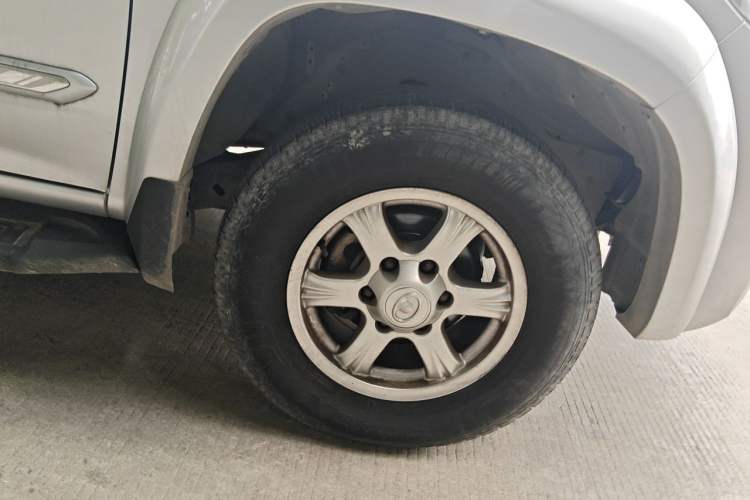 Used Great Wall Wingle 6 2017 2.0T Diesel 4x4 Navigation Version 4D20D Right Front Wheel Hub