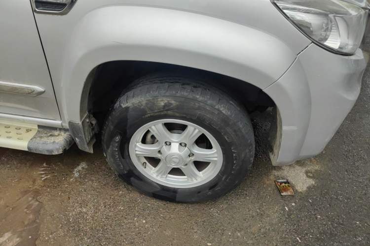 Used Great Wall Wingle 6 2017 2.0T Diesel Two-Wheel Drive Elite Version 4D20B Right Front Wheel Hub