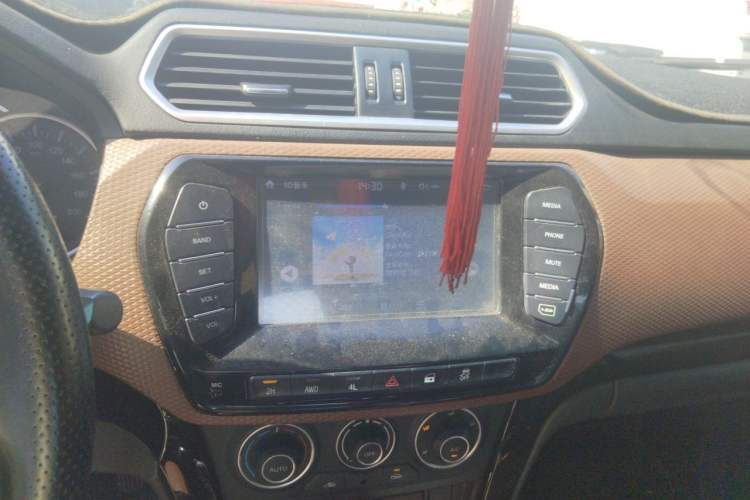 Used Great Wall Wingle 6 2017 2.4L Gasoline 4x4 Navigation Model 4G69 Audio And AC Panel