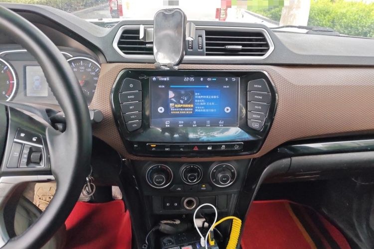 Used Great Wall Wingle 6 2017 2.0T Diesel 4x4 Elite Version 4D20D Audio And AC Panel
