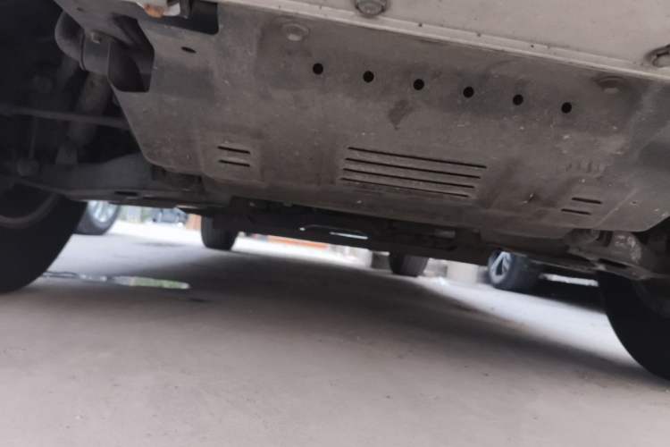 Used Great Wall Wingle 6 2017 2.4L Gasoline Two-Wheel Drive Elite Version 4G69 Chassis Front
