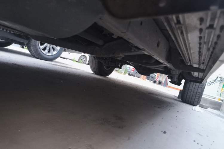 Used Great Wall Wingle 6 2017 2.4L Gasoline Two-Wheel Drive Elite Version 4G69 Chassis Front Left