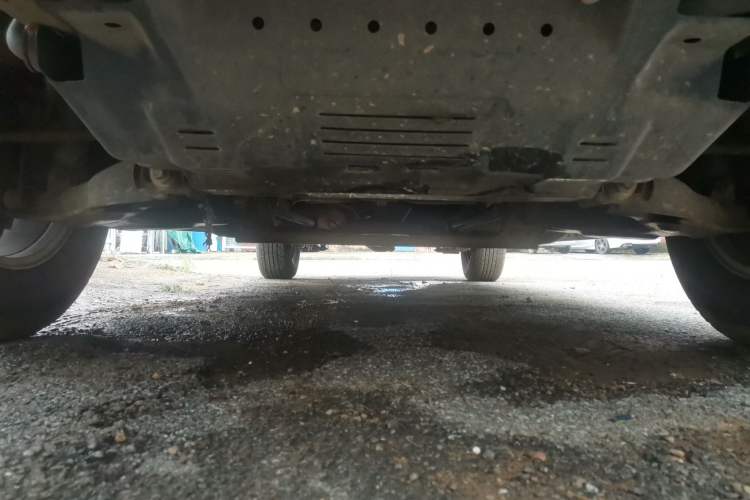 Used Great Wall Wingle 6 2017 2.4L Gasoline Two-Wheel Drive Elite Version 4G69 Chassis Front