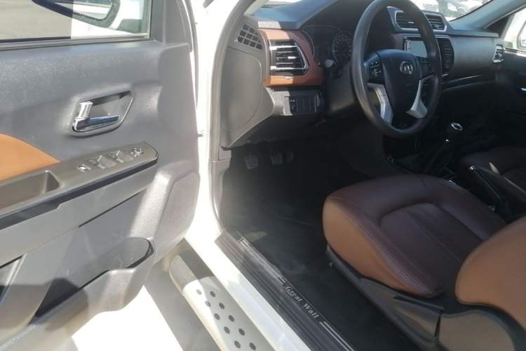 Used Great Wall Wingle 6 2017 2.4L Gasoline 4x4 Elite Version 4G69 Driver Seat