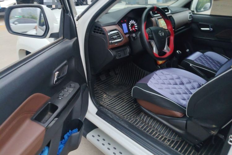 Used Great Wall Wingle 6 2017 2.4L Gasoline Two-Wheel Drive Elite Version 4G69 Driver Seat