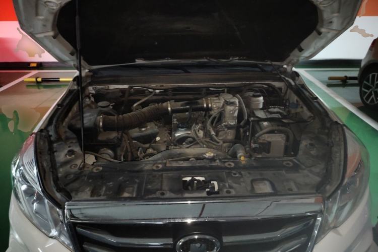 Used Great Wall Wingle 6 2017 2.4L Gasoline Two-Wheel Drive Elite Version 4G69 Engine Bay