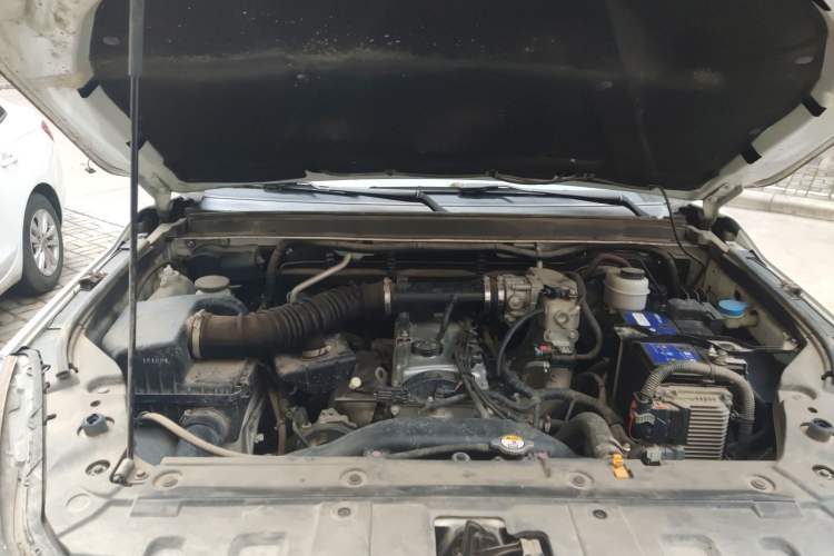 Used Great Wall Wingle 6 2017 2.4L Gasoline 4x4 Navigation Model 4G69 Engine Bay