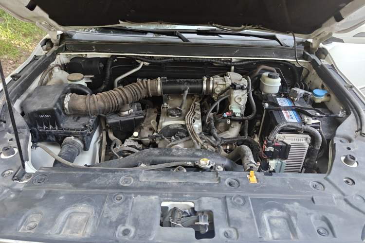 Used Great Wall Wingle 6 2017 2.4L Gasoline Two-Wheel Drive Elite Version 4G69 Engine Bay