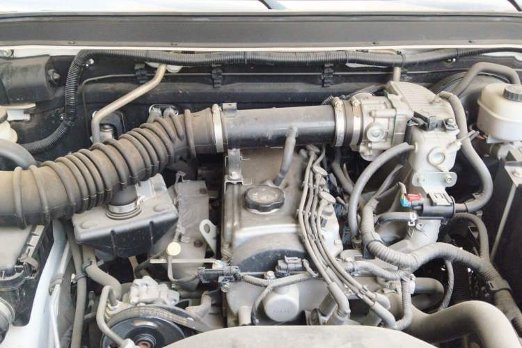 Used Great Wall Wingle 6 2017 2.4L Gasoline 4x4 Elite Version 4G69 Engine Bay