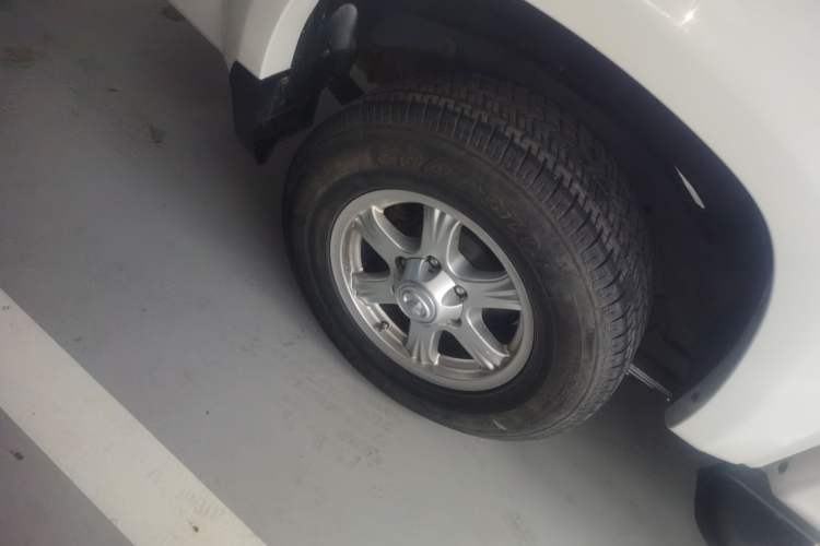 Used Great Wall Wingle 6 2017 2.4L Gasoline 4x4 Elite Version 4G69 Exterior 5