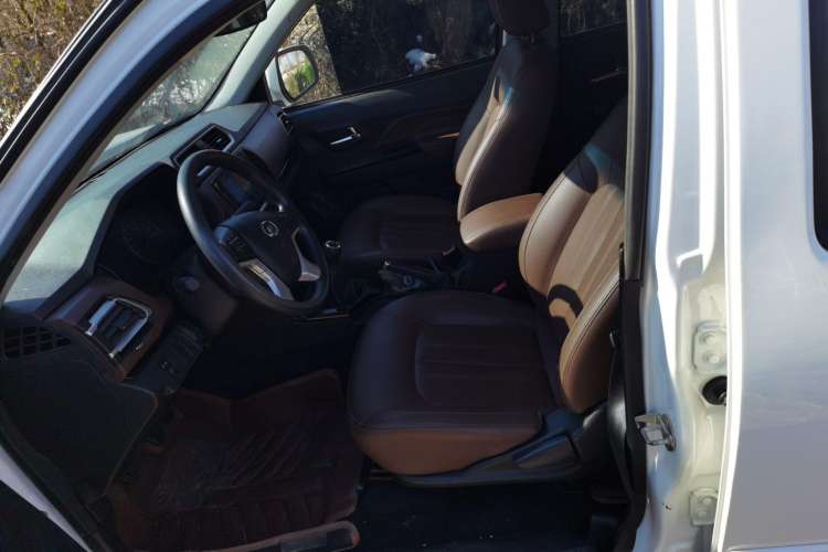 Used Great Wall Wingle 6 2017 2.4L Gasoline Two-Wheel Drive Elite Version 4G69 Left Front Seat