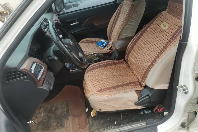 Used Great Wall Wingle 6 2017 2.4L Gasoline Two-Wheel Drive Elite Version 4G69 Left Front Seat