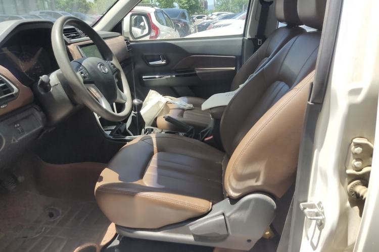 Used Great Wall Wingle 6 2017 2.4L Gasoline Two-Wheel Drive Elite Version 4G69 Left Front Seat