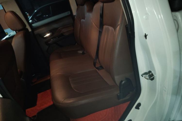 Used Great Wall Wingle 6 2017 2.4L Gasoline Two-Wheel Drive Elite Version 4G69 Left Rear Seat