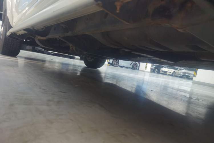 Used Great Wall Wingle 6 2017 2.4L Gasoline 4x4 Elite Version 4G69 Left Side Sill