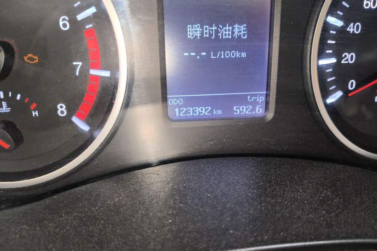 Used Great Wall Wingle 6 2017 2.4L Gasoline Two-Wheel Drive Elite Version 4G69 Odometer Close Up