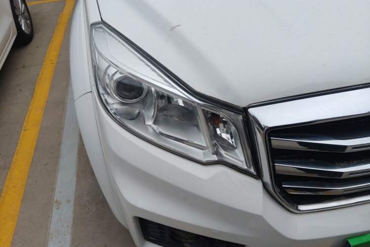 Used Great Wall Wingle 6 2017 2.4L Gasoline Two-Wheel Drive Elite Version 4G69 Right Front Headlight